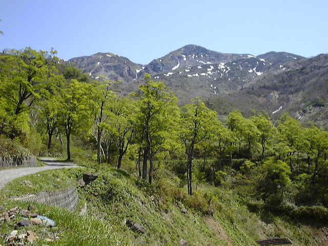 The view of the Senjin Falls